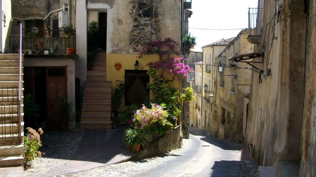 Village d'Altomonte CS Petite rue typique